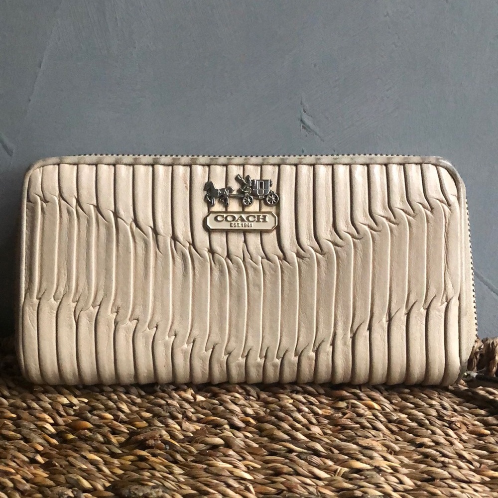 Coach Nude Light Blush Cream Leather Wallet